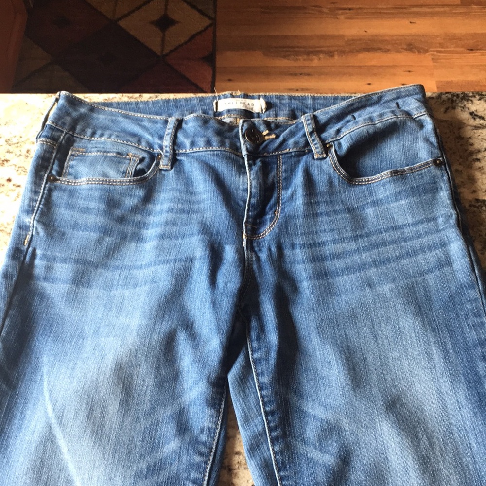 Bullhead Skinny Blue Jeans. Light blue, size 9